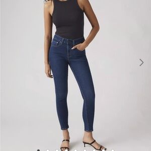 Levi’s 721 High Rise Skinny